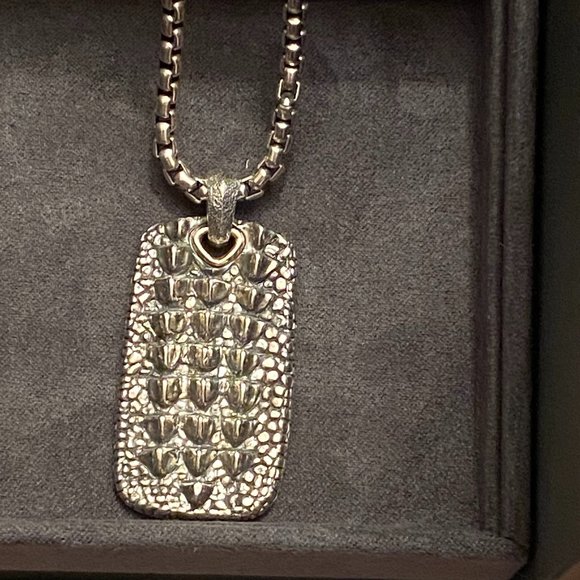 David Yurman Sterling 925 and 18K Dog Tag Pendant with Box Chain Necklace - Picture 9 of 15